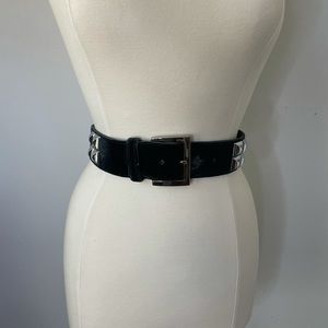 $1790 OSCAR DE LA RENTA BLACK STUDDED VELVET XS/S